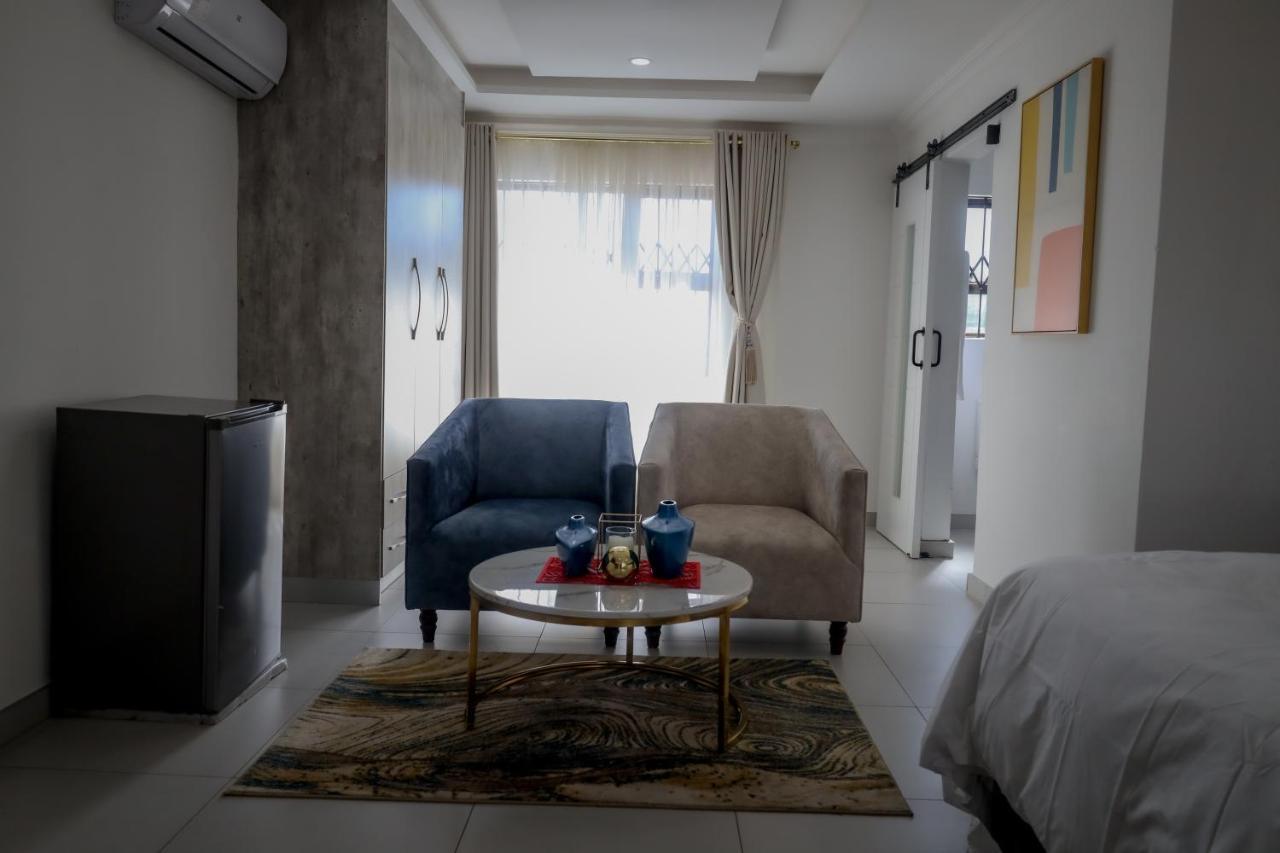 El Infinito Lifestyle Hotel เคมป์ตัน พาร์ค ภายนอก รูปภาพ