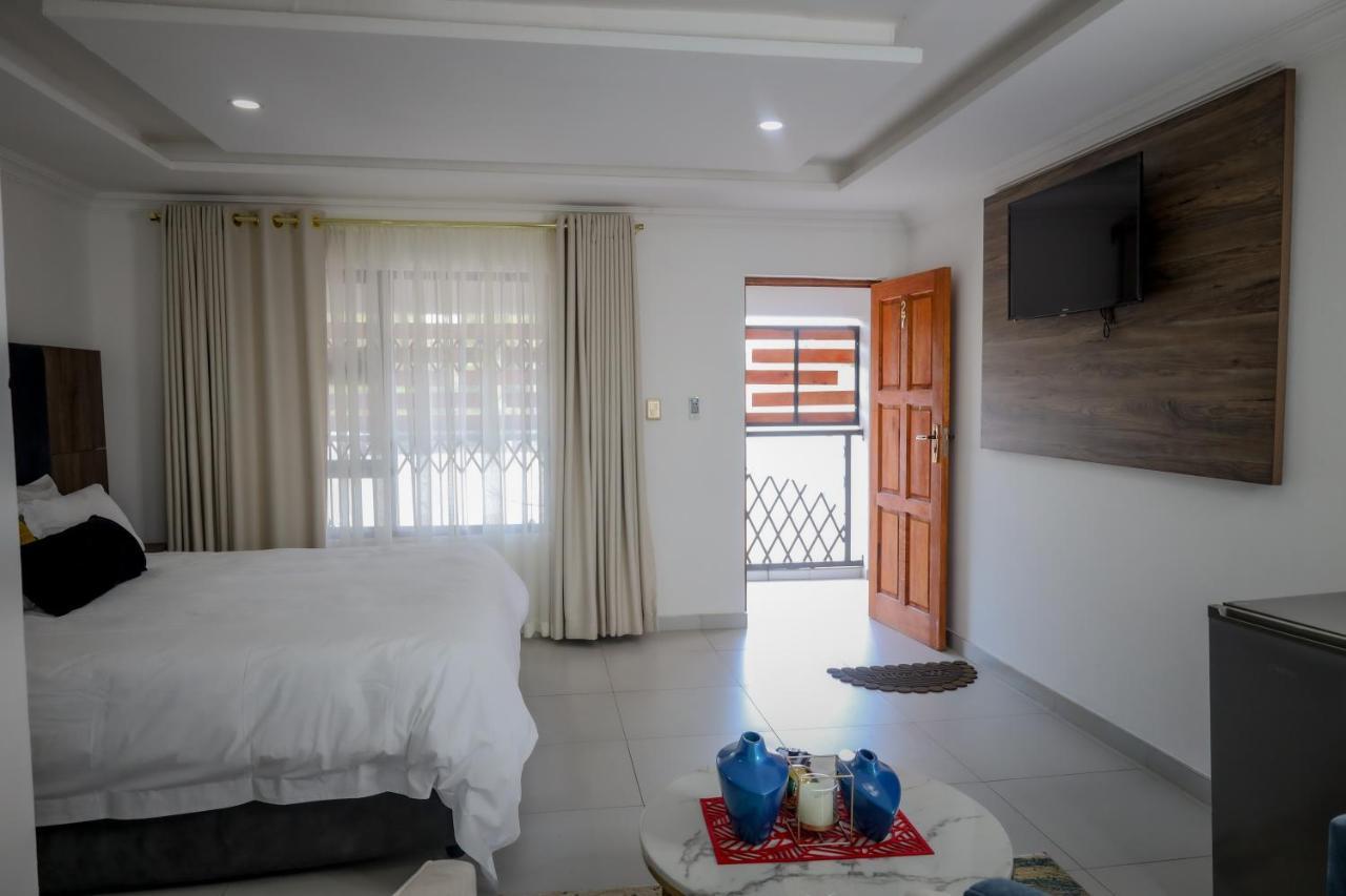 El Infinito Lifestyle Hotel เคมป์ตัน พาร์ค ภายนอก รูปภาพ