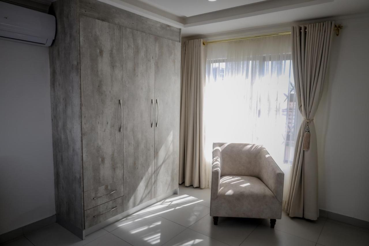 El Infinito Lifestyle Hotel เคมป์ตัน พาร์ค ภายนอก รูปภาพ